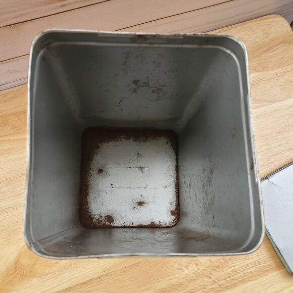 VTG 1960s Nabisco Premium Saltine Cracker Tin Canister Retro Storage Container - Picture 5 of 12